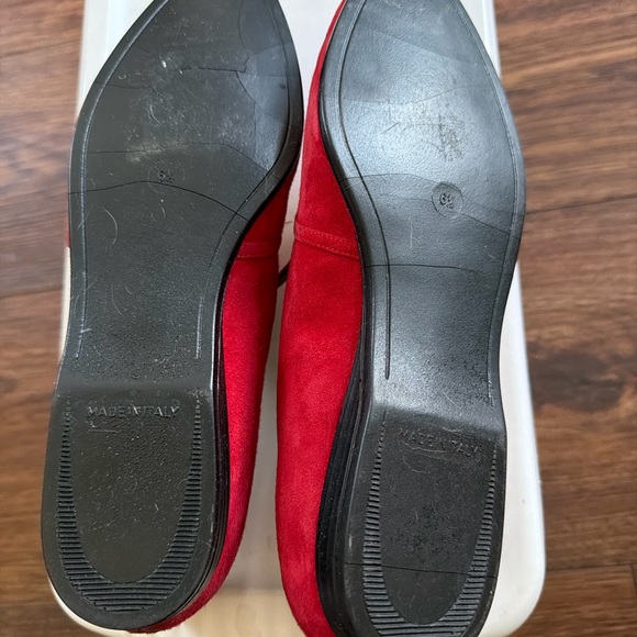 Prevata Made in Italy Red Suede Loafers Women’s 6.5 Gold Monkey Detail Slip-Ons - Picture 4 of 4